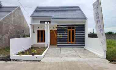 Rumah Desain Modern Cantik di Godean