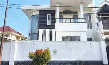 Rumah Dharmahusada Indah Ada Perabotan