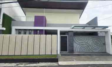 Rumah Dharmahusada Indah Minimalis Bagus Mewah Furnish