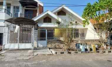 Rumah Dharmahusada Indah Row Jalan 2,5 mobil