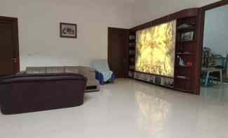 Rumah Dharmahusada Utara, Siap Huni 2 Lantai