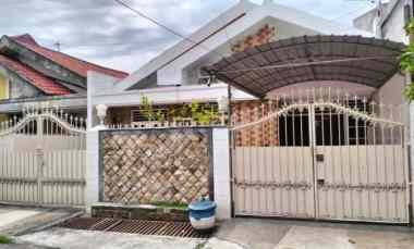 Rumah di Daerah Darmo Harapan Lebar 6, Hadap Timur