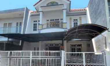 Rumah di Dharmahusada Mas Row Jalan 2.5 Mobil