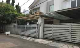 Rumah di Kawasan Elite Patal Senayan