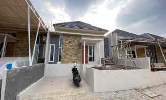 Rumah di Kontrakan Masih Baru di Banyumanik