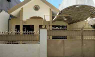 Rumah di Lebak Arum Hadap Barat