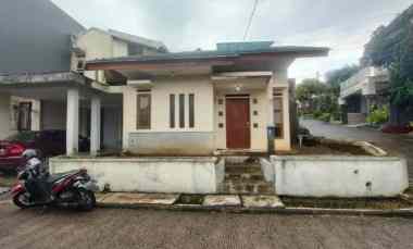 Rumah di Perumahan Selaras Alam Sariwangi Parongpong