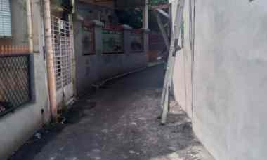 Rumah Dijual di Gang L Poltangan