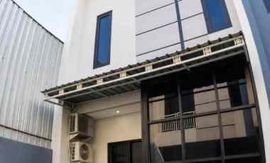Rumah di Puri 88 Sidosermo. Semi Furnished
