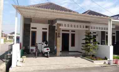 Rumah Dijual dekat ke Pasar Banjaran