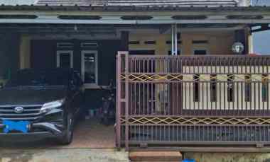 Rumah Seken Terawat di Limo Cinere dekat Masjid Kubah Emas