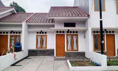 Rumah Dijual di Jl muhasyim