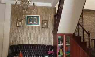 Rumah Dijual Lingkungan Aman dan Nyaman di Pondok Cabe