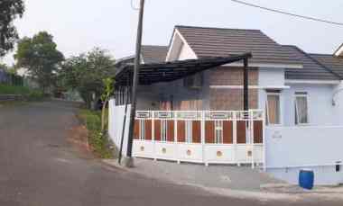 rumah dijual siap huni asri dan nyaman bebas banjir