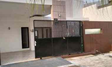 Rumah Dijual Wiguna Timur Kondisi Bagus Terawat