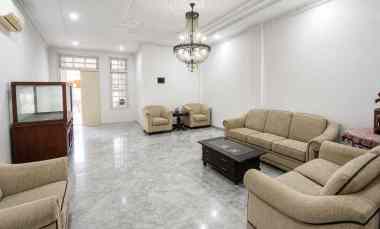 Rumah Disewakan di Menteng dalam