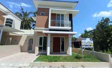 Rumah Eksklusif 2 Lantai Lokasi Ramai Akses Strategis