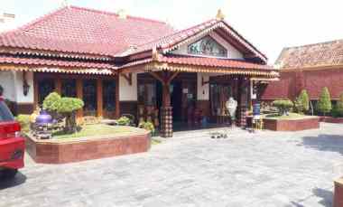 Rumah Etnik Jawa Lingkungan Kraton Yogyakarta Shm.imb