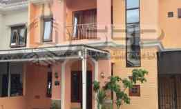 Rumah Mewah Cantik Minimalis Perum jl Kaliurang km 9 Utara UGM