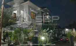 Rumah Mewah 2 lantai Perum jl Palagan km 8 Utara UGM,RS Sardjito