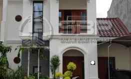 Rumah Mewah Cantik Minimalis Modern jl Kaliurang km 9 Utara UGM