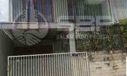 Rumah Cantik Mewah jl Kaliurang km 10 dekat Pasar Gentan 10menit UGM