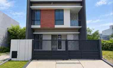 Rumah Florence Pakuwon City New Minimalis
