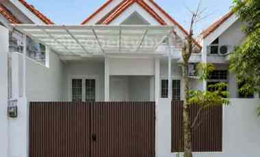 Rumah Full Furnished 3 KT di Graha Raya Cuma Rp1,85 M