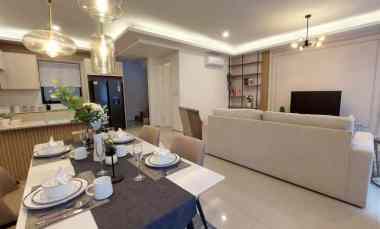 Rumah Full Furnished American Style Setraduta Bandung