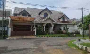 Rumah Furnish Dharmahusada Indah Row Jalan 2 mobil