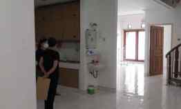 TURUN HARGA Rumah Siap Huni di Gading Elok jln 3mobil NEGO