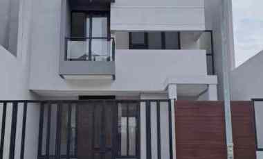 Rumah Gayung Kebonsari Besar STRATEGIS, PLN 4400W