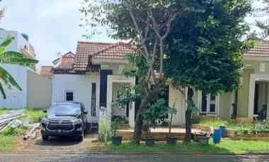 Rumah Graha Taman Bunga BSB City Semarang