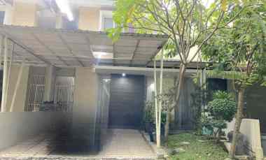 Rumah Greenlake Citraland, Surabaya Barat Nego