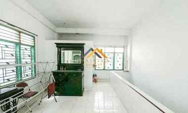 Rumah Gudang Dijual Cepat di Jalan Ketapang - Sekip