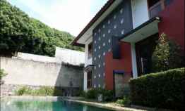 Rumah Siap Huni di Hegarmanah dekat ke Ciumbeluit