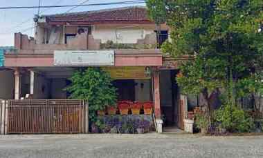 Rumah Hook dekat Mall di Tytian Kencana Bekasi