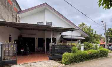 Rumah Hook Depan Taman Dijual di Bukit Pamulang Indah