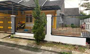 Rumah Hook Strategis di Bella Residence Depok