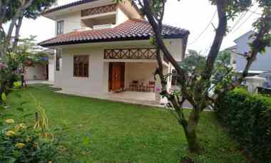 Rumah Hook Tengah Kota Bandung di Suryalaya Siap Huni