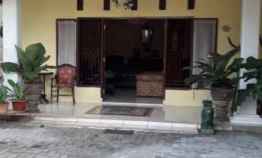 Rumah di Cilandak 2 Lantai Paviliun Hal Luas Strategis jl Intan