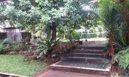 Rumah Strategis Pinggir Jalan Raya Petukangan Selatan Cocok Buat Usaha