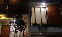 Rumah Mewah Lokasi Super Strategis Hanya 8 menit Akses Tol Jagorawi