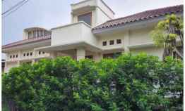 Rumah Dijual di Jalan Praja Dalam Kebayoran Lama Jakarta Selatan