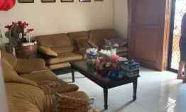 Dijual Cepat Rumah Bagus dan Rapih di Janur Elok, Bisa Nego Tipis