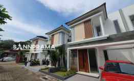 Siap Huni Townhouse Cantik Jatiraden Belakang Kampus Mercubuana