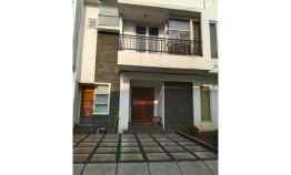 Rumah Murah Bekasi dekat Tol Jatiwarna Semi Furnish Strategis