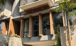Ruma Kemang Townhouse Baru Siap Huni