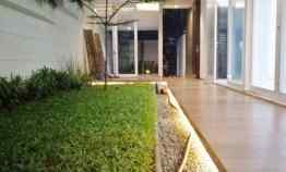 Rumah Elegan dan Nyaman di Kawasan Bisnis Cibubur Jakarta Timur