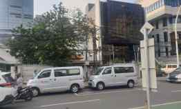 Rumah Lama jl Johar Menteng Jakpus SHM Bawah NJOP